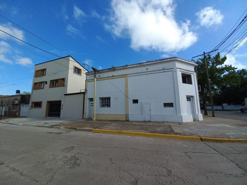 Imagen 8 de 16 de Venta De Depto Con Patio Y Cochera - Pilar