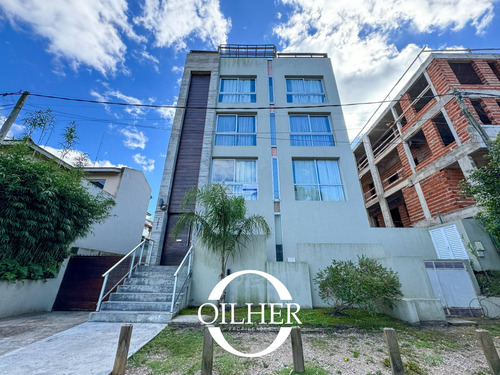 Venta Departamento 2 Dormitorios Zona Duplex Con Cochera