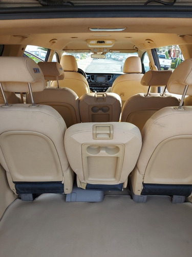 Kia Carnival Automática