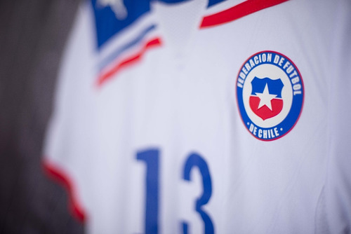 Chile 2011 Puma Uniforme 2 Número 13 Estrada Tamanho P