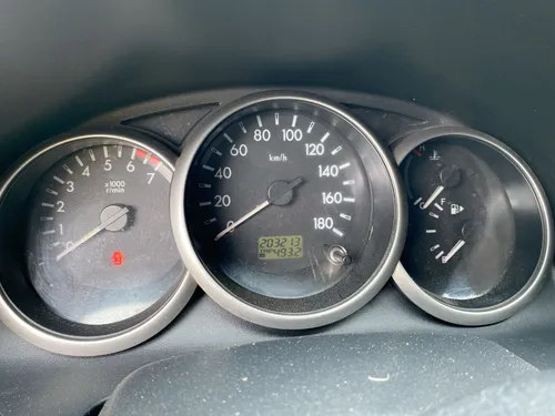 Mazda BT-50 2.2 B22D29 MT 4X2