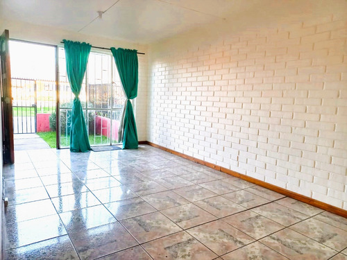 Casa De Un Piso, Con Ubicación Inmejorable, Avenida Condell