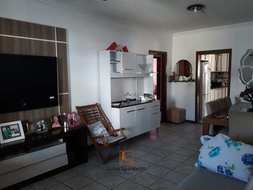Imagem 4 de 15 de Casa Com Piscina Na Rua 2500 - Ls0176-1