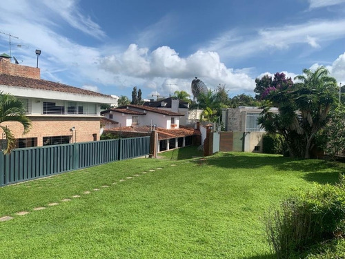 Imagen 3 de 19 de Vendo Casa 700m2 6h/6b/4p La Lagunita 9039