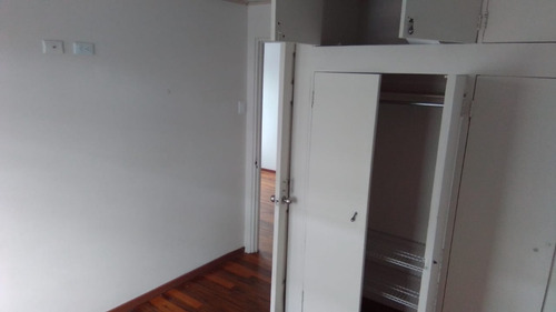 Imagen 3 de 5 de Apartamento Segunda Planta Cerca De Novacentro Y Paradas De Buses