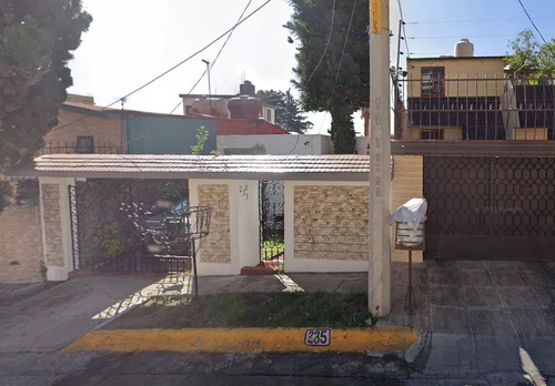  Venta Casa En Los Pirules, Tlalnepantla. Gran Remate Bancario.