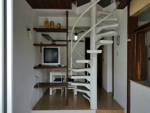 Imagem 5 de 14 de Apartamento De 1/4, Nascente, Mobiliado, Varanda, Área De Serviço - Cv67a11 - 70300214