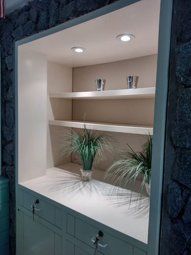 Imagen 10 de 19 de Luminosa Casa Implantada En El Bosque De Cariló