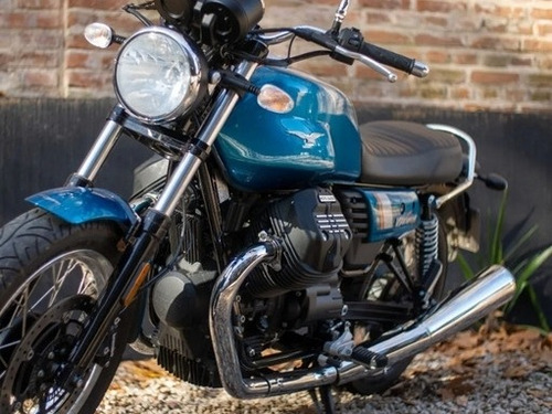 Moto Guzzi V7 Special 3