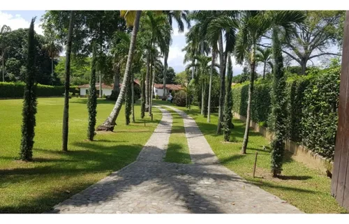 F-10 Finca Remodelada En Santa Fe De Ant. (via Pan Gordito)