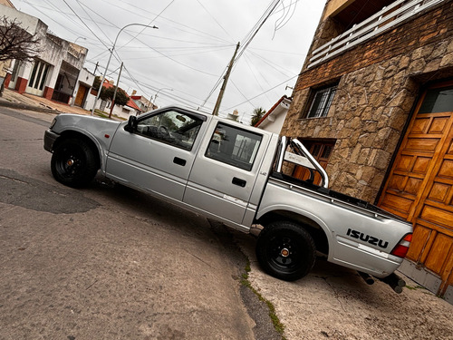 Isuzu Pick Up 2.8 Turbo D/c 4x2