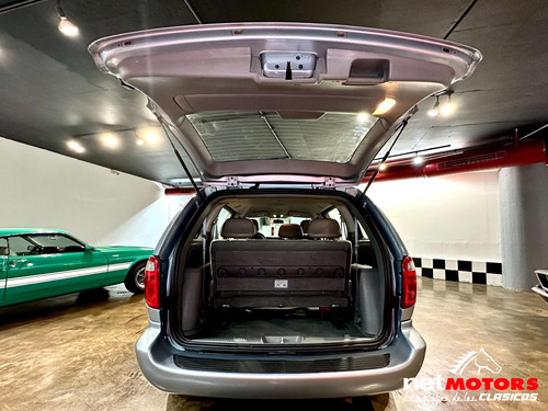 Chrysler Voyager Austera Corta At