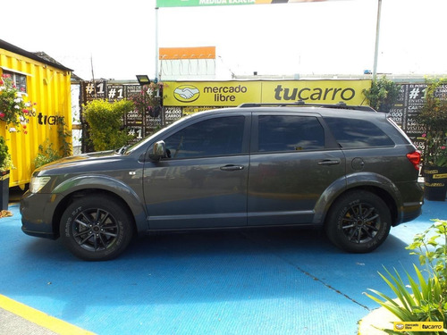 Imagen 5 de 25 de Dodge Journey