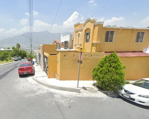 ¡¡¡ Bonita Casa , A Un Súper Precio !!!