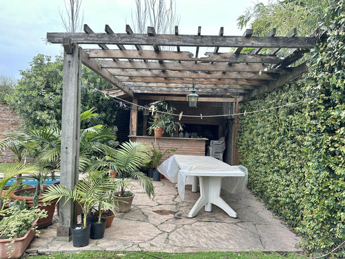 Espectacular Casa En Acassuso De Av. Libertador Al Rio.