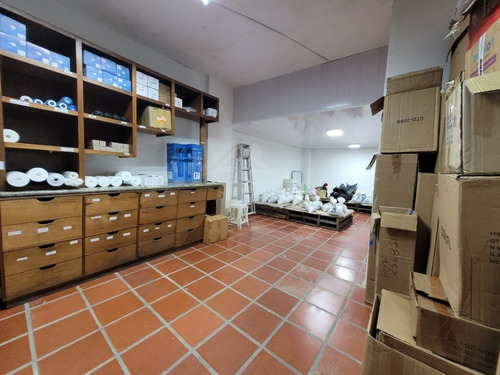 Imagen 8 de 11 de Local Comercial, Av. Bolívar, Puerto La Cruz