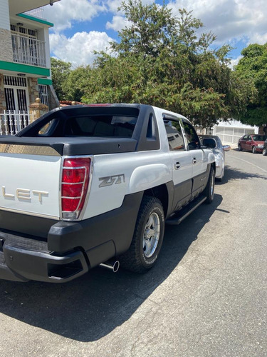 Imagen 8 de 18 de Chevrolet Avalanche
