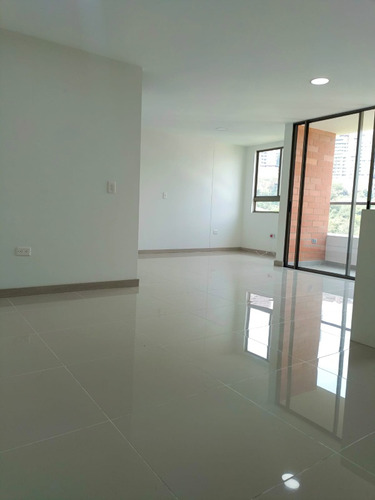 Venta De Apartamento, Ubicado En Sabaneta.