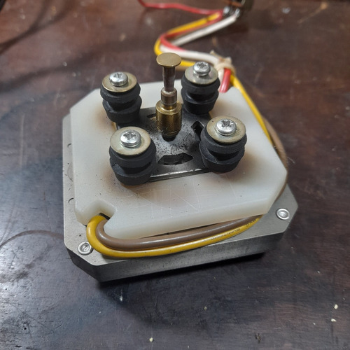Imagem 3 de 9 de Motor Toca Discos Gradiente B25 B 25 Usado Original