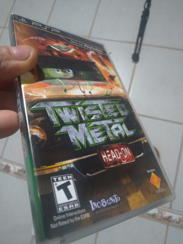 Jogo Psp Umd Twist Metal Head On Completo Impecável (Usado)