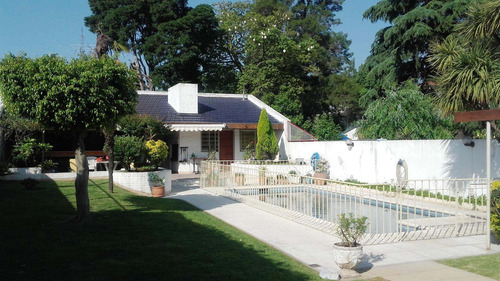 Imagen 3 de 21 de Gran Chalet En La Mejor Zona Residencial