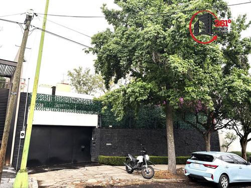 Casa Para Oficina En Lomas De Chapultepec, Cd. Mx.