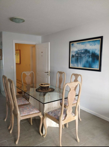 Imagen 7 de 19 de Apartamento Categoria Parada 8 Mansa Servicios Vista Edificio Palm Beach