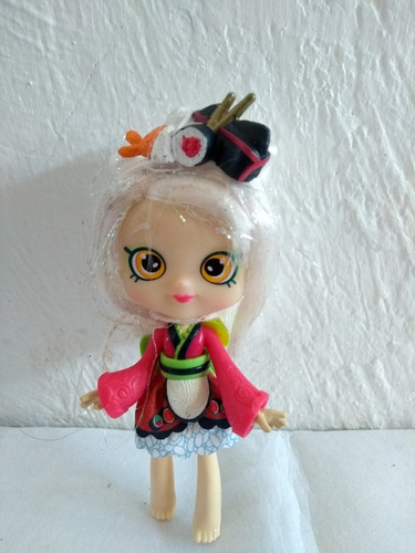 Muñeca Shopkins Sara Sushi Moose (Usado)