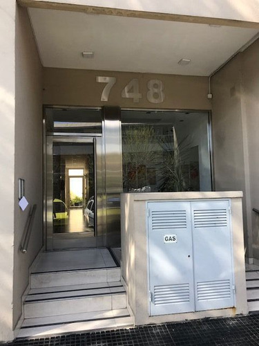 Departamento En Venta En Avellaneda Centro