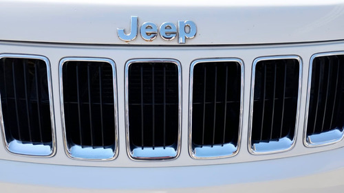 Jeep Grand Cherokee 5.7 Limited Lujo 4x2 Mt