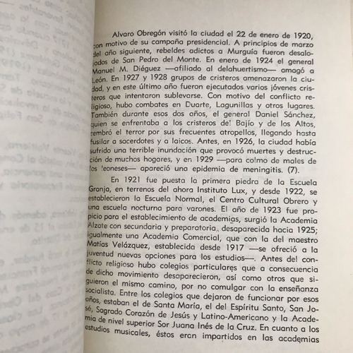 Educación En León, La - Navarro, C. Guanajuato (Usado)