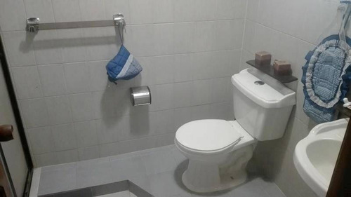 Imagen 6 de 15 de Casa En Venta En Urb. El Parral Valencia Cod: Guc-258