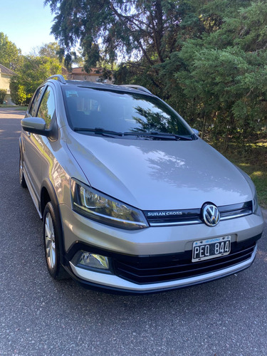 Volkswagen Suran Cross 1.6 Highline 101cv