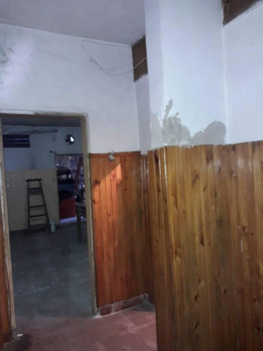 3 Locales , Galpon + Vivienda En 1ºpiso