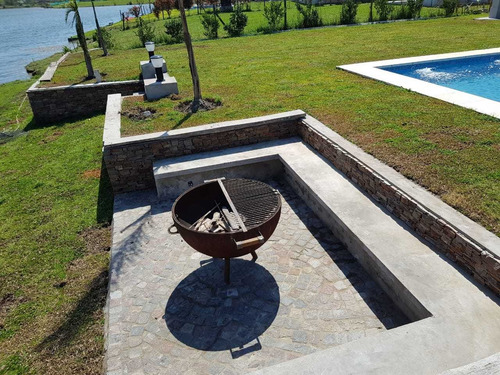 Imagen 6 de 14 de Casa Alquiler Temporal A Laguna Barrio San Matias Escobar
