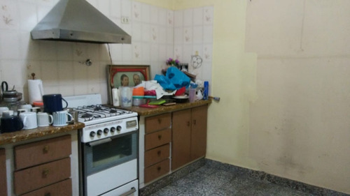 Imagen 3 de 20 de Tres Casas En Un Lote De 10x44mts (berazategui, Buenos Aires)
