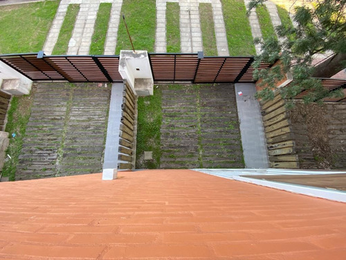 Casa 3 Dormitorios Con Cochera - Fisherton