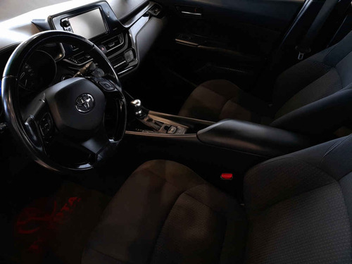 Imagen 9 de 15 de Toyota C-hr 2019 4p Cvt L4/2.0 Aut