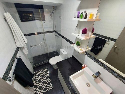 Imagen 24 de 27 de George #22-25605 Venta Exquisito Apartamento. Recién Remodelado Urb. Montalban Iii