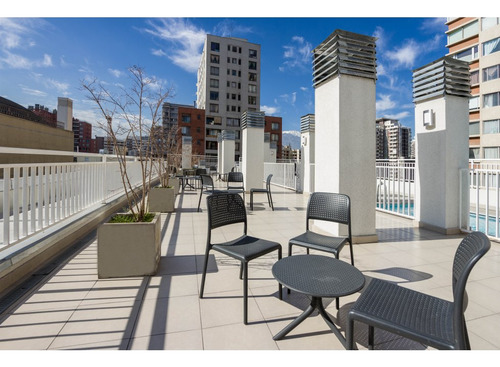 Arriendo Metro Santa Lucia / Carmen / Marin