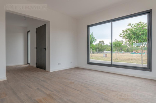 Imagen 5 de 27 de Lj Ramos | Casa A Estrenar C/ Pileta En Venta | San Pablo, Km 50 Pilar