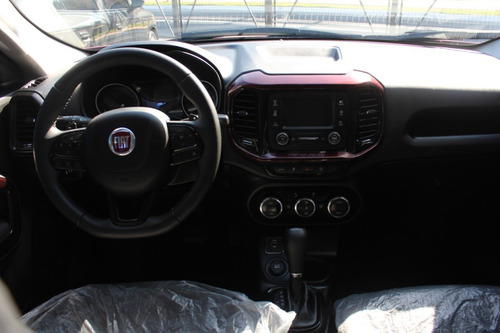 Imagem 10 de 15 de Fiat Toro Fredom 1.8 Automático 2019