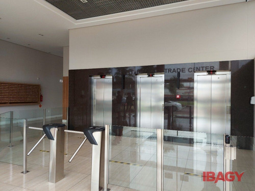 Imagem 2 de 15 de Oportunidade! Salas/conjuntos Em Barreiros - Sao Jose - L-113947