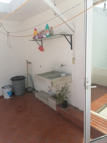 Imagen 7 de 14 de Recamara Amueblada Solo Mujeres