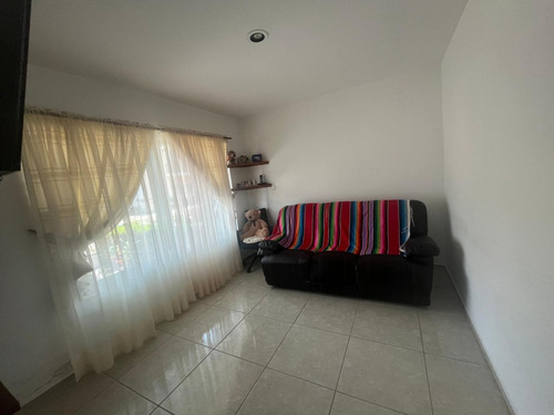 Re- Estrena Casa De Concepto Abierto En Fracc. Privado