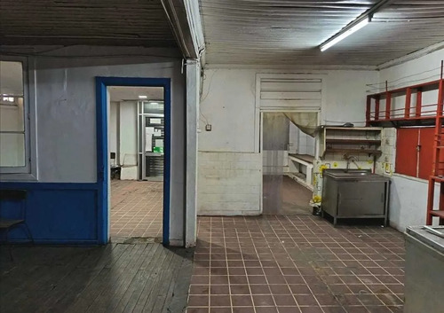 Vende Local Comercial 281/291 M2 (121286)
