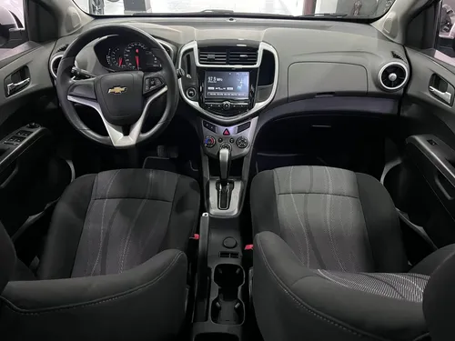 Chevrolet Sonic 1.6 Lt 5 p