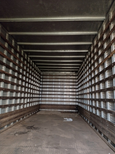 Imagem 11 de 11 de Bau Para Truck