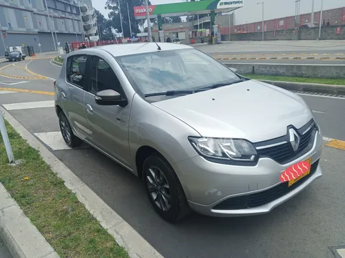 Sandero Expressión Familiar. Nunca Usado En Plataformas