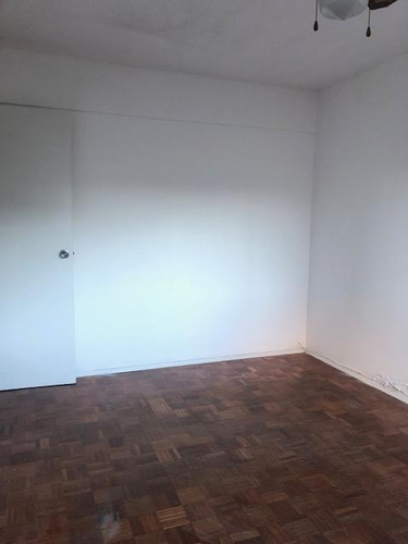 Imagen 6 de 15 de Altosur Vende En Exclusividad Sobre Av.libertador Buen Edificio 3 Dorm!